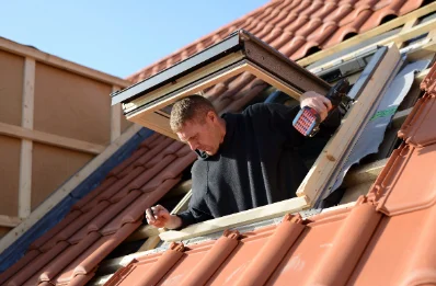 Pose de fenêtres de toit Velux à Béguey